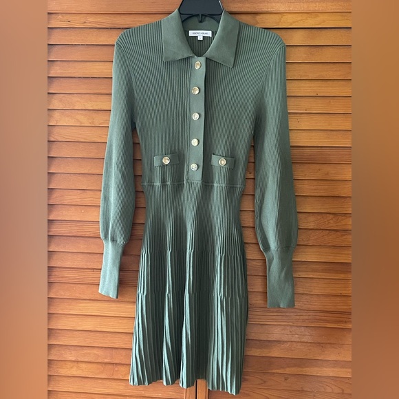 VERONICA BEARD Lauper Rib-Knit Sweater dress. Size M Women
#271 - Picture 2 of 10